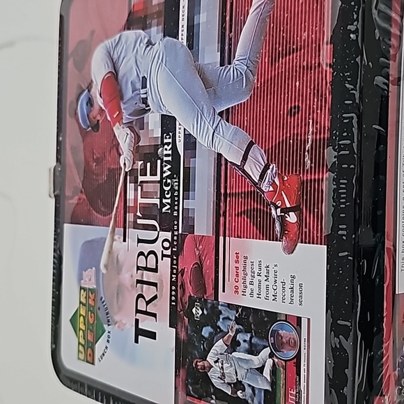 Upper Deck lunch box tribute to McGwire - Picture 3 of 3